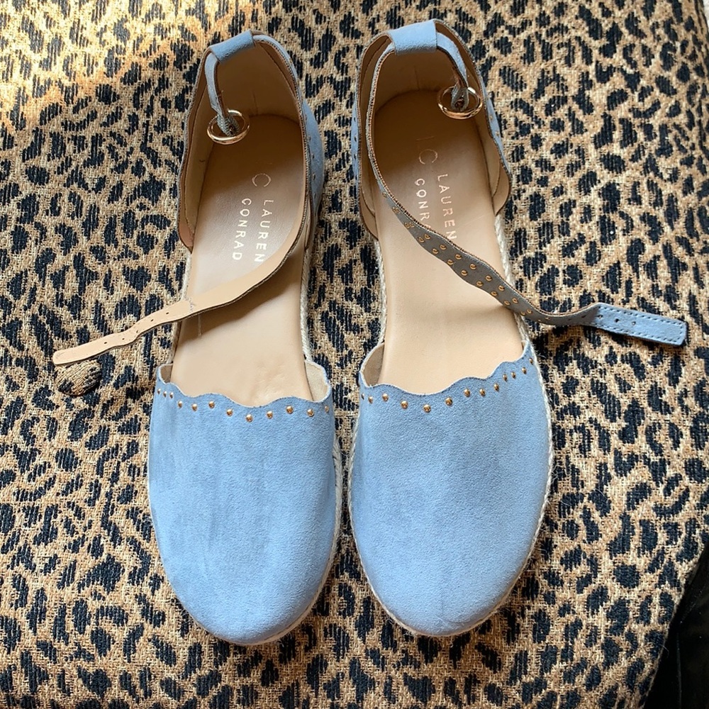 Cute flats! Perfect for fall/spring outfits ♥️